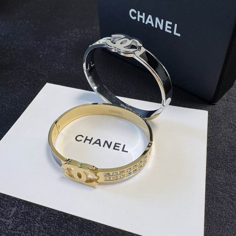 Chanel Bracelet 07yxs18